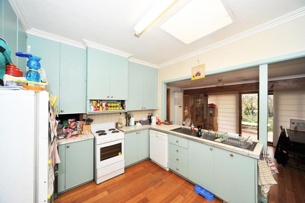 11 Steane Street, KENNINGTON VIC 3550, Kennington - Thumbnail 2