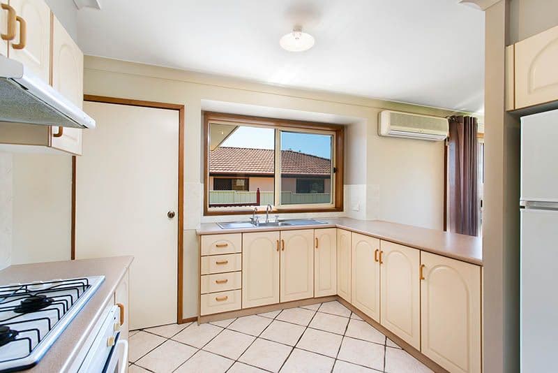 4 Downes Drive, Albion Park - Thumbnail 3