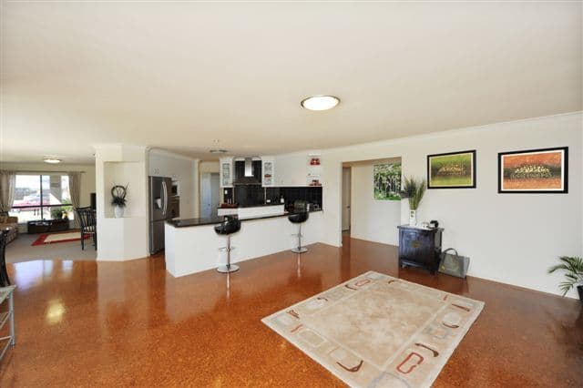 4 Jacaranda Court, WESTBROOK QLD 4350, Westbrook - Thumbnail 5