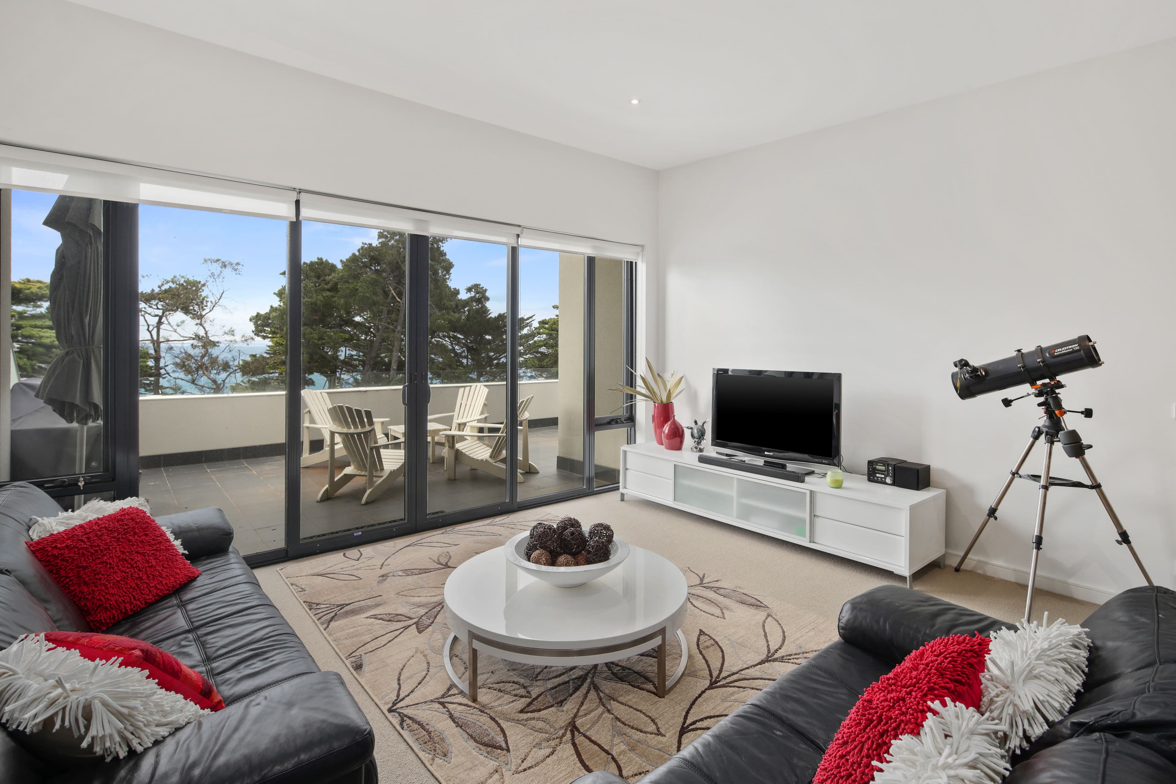 4 The Esplanade, Cowes VIC 3922, Cowes - Thumbnail 2