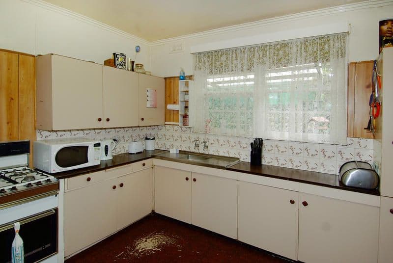 4 Derna Street, HEIDELBERG WEST VIC 3081, Heidelberg West - Thumbnail 7