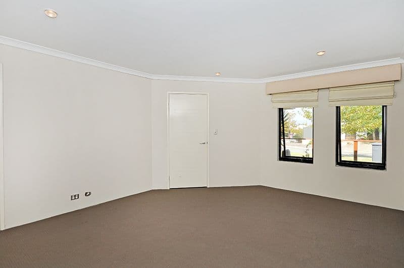 28 Beechwood Circle, Aveley WA 6069, Aveley - Thumbnail 2