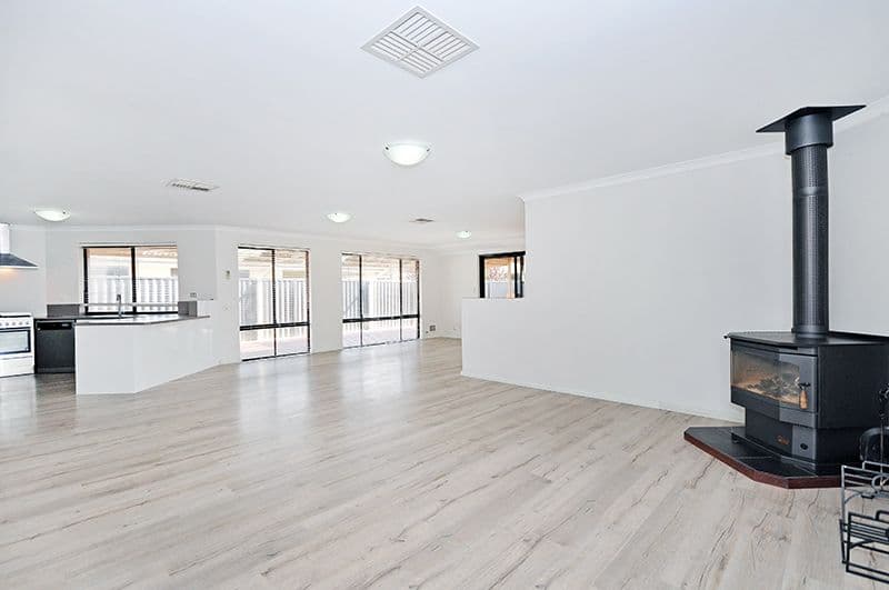 28 Beechwood Circle, Aveley WA 6069, Aveley - Thumbnail 3