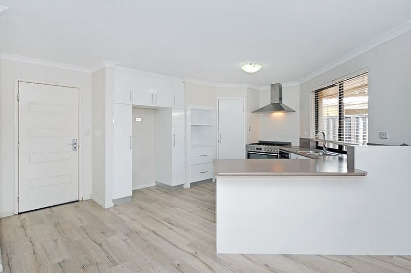 28 Beechwood Circle, Aveley WA 6069, Aveley - Thumbnail 4
