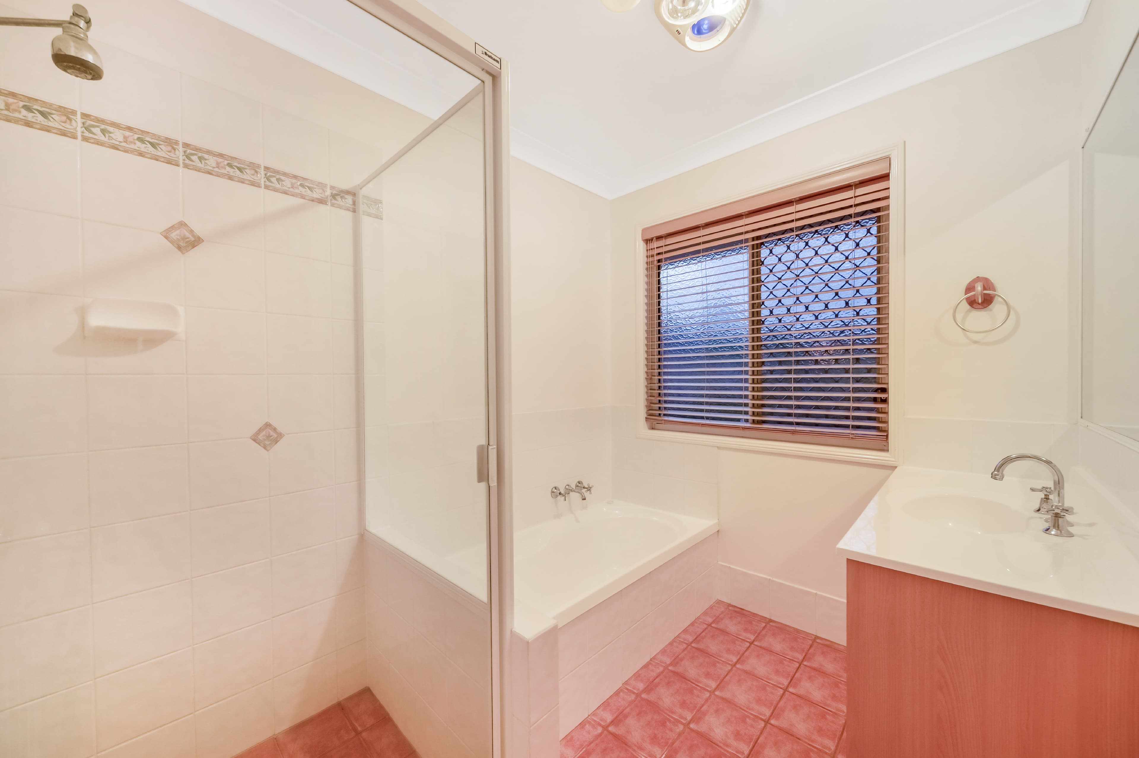 18 Heritage Boulevard, Heritage Park QLD 4118, Heritage Park - Thumbnail 8