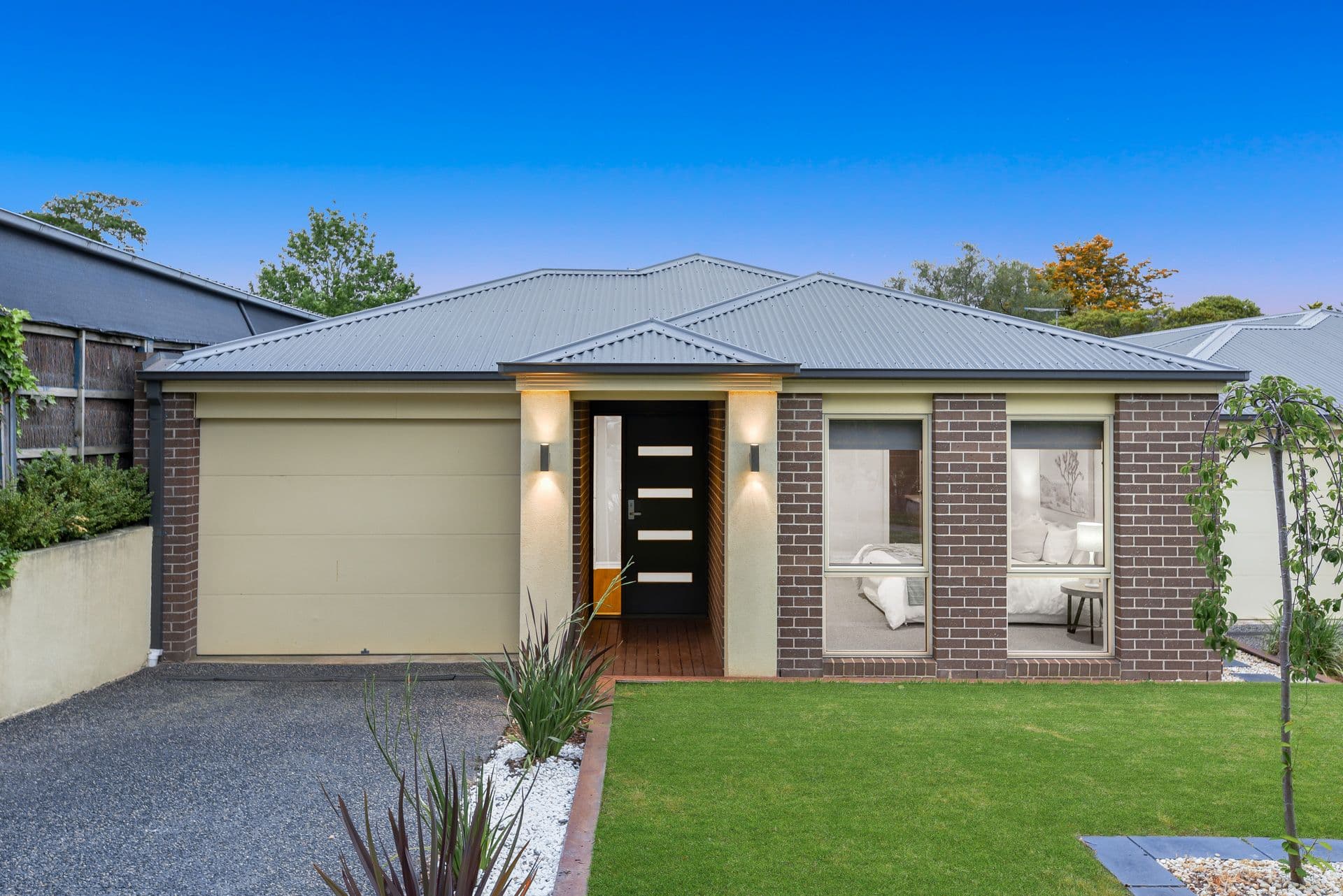 4 Coniston Avenue, Berwick VIC 3806, Berwick - Thumbnail 2