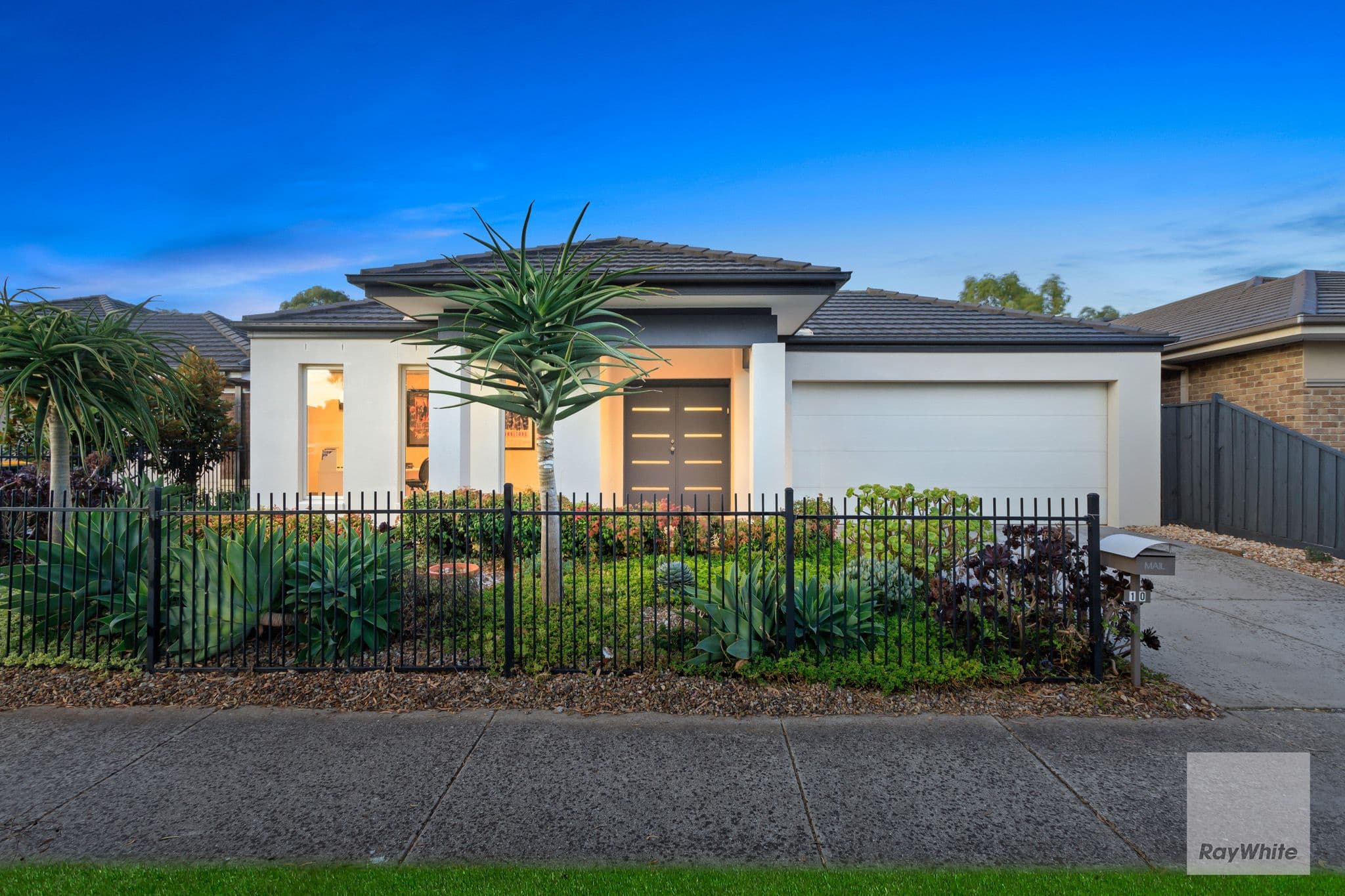 10 Geranium Grove, Mernda VIC 3754, Mernda - Image 1