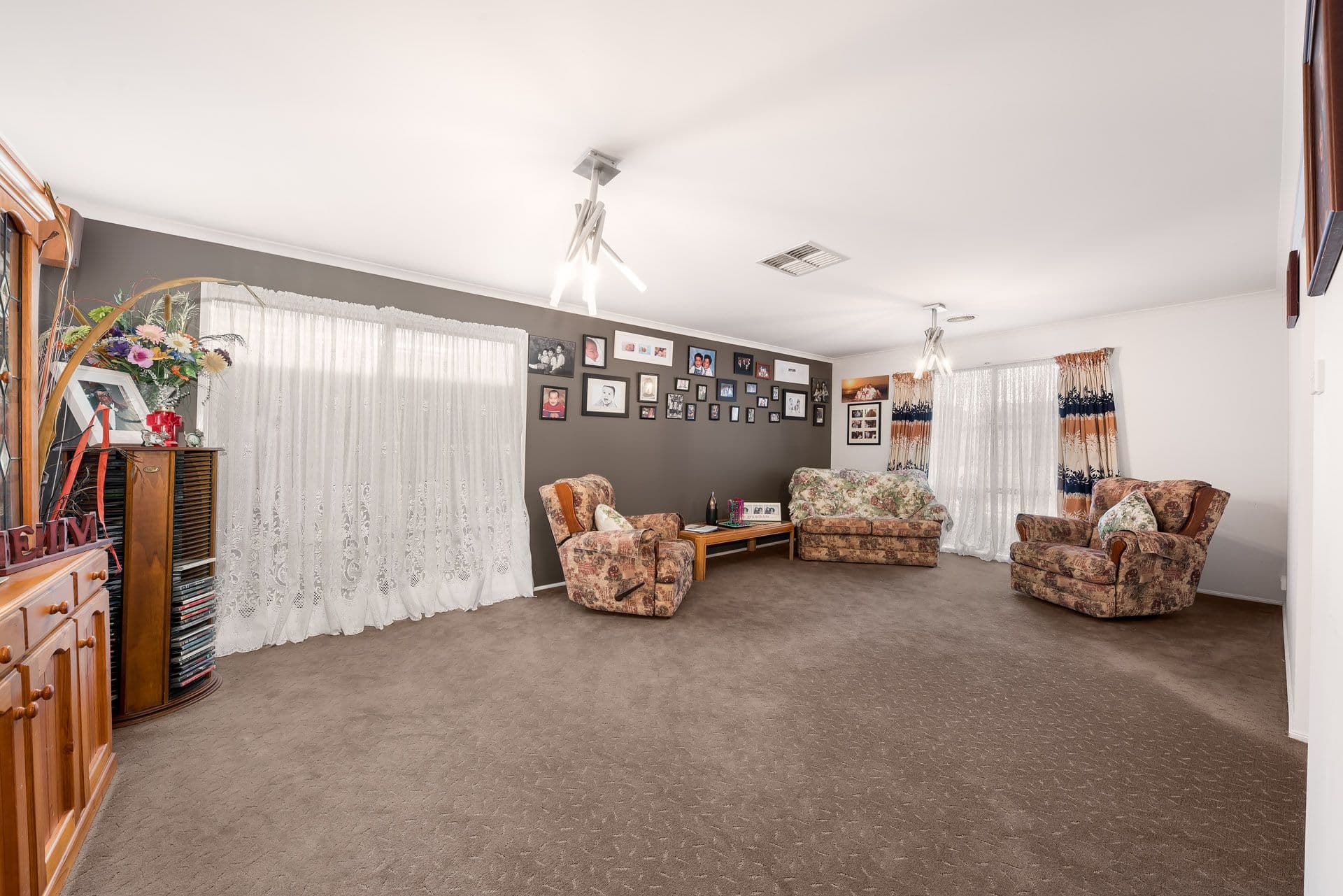 16 Ogilvy Avenue, Greenvale VIC 3059, Greenvale - Thumbnail 4