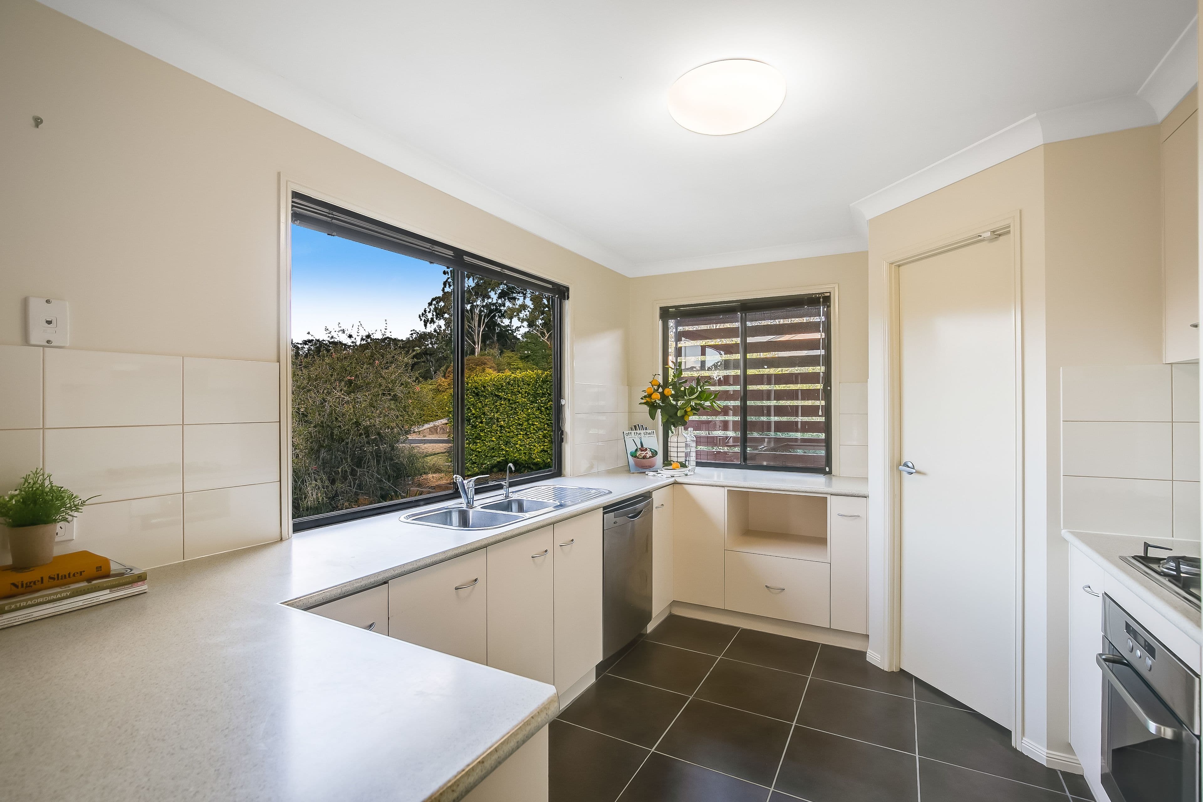 10 Jackson Close, Highfields QLD 4352, Highfields - Thumbnail 6