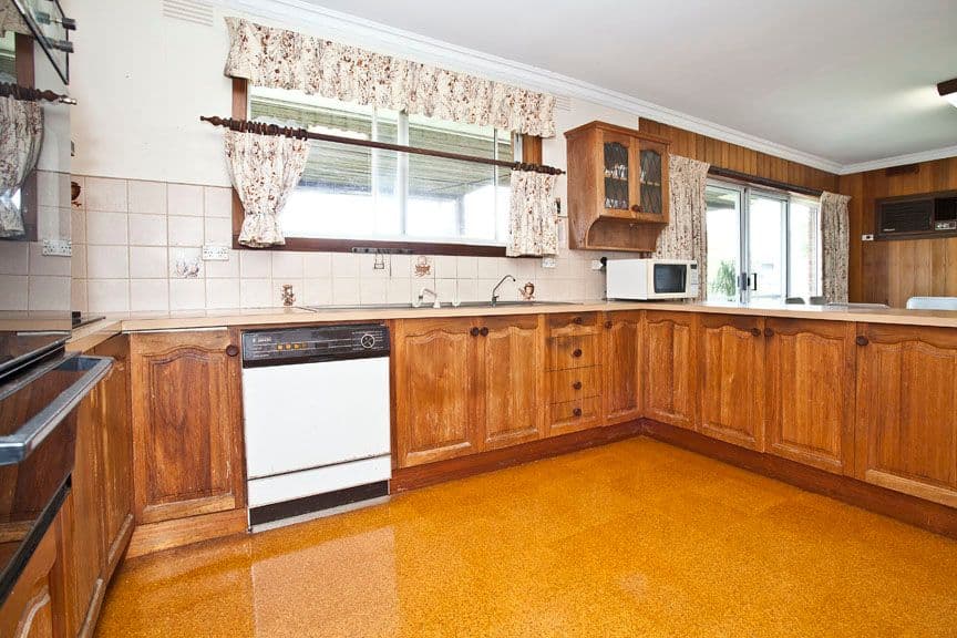 18 Martin Place, GLEN WAVERLEY VIC 3150, Glen Waverley - Thumbnail 4