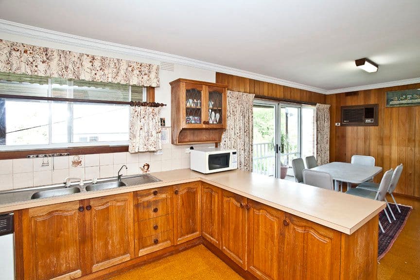 18 Martin Place, GLEN WAVERLEY VIC 3150, Glen Waverley - Thumbnail 5