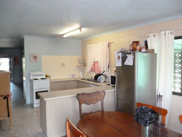 33 Clement Street, WOORIM QLD 4507, Woorim - Thumbnail 4