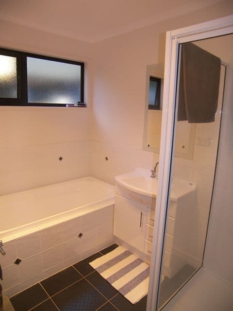 35a Quarry Road, MORNINGTON TAS 7018, Mornington - Thumbnail 2