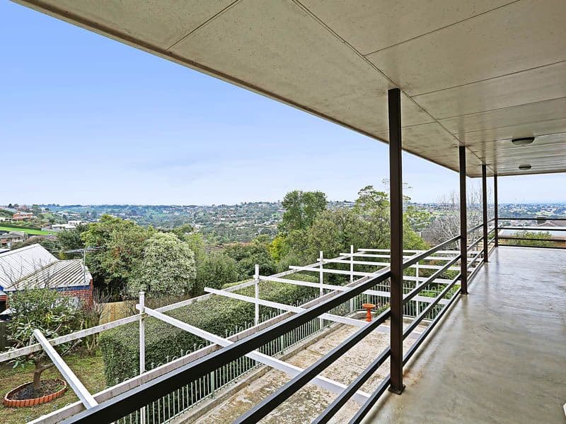 28 Challambra Crescent, HIGHTON VIC 3216, Highton - Thumbnail 2
