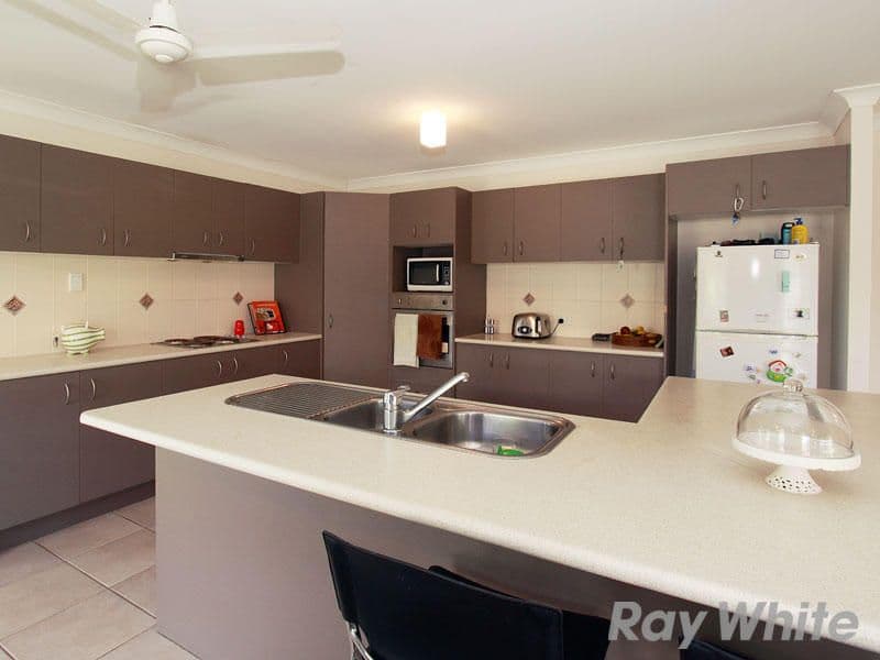 19 Ibiza Place, CARSELDINE QLD 4034, Carseldine - Thumbnail 4