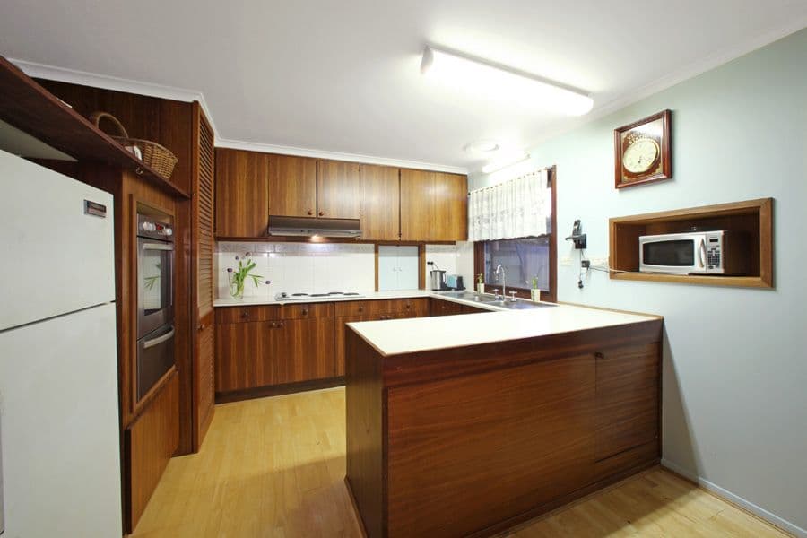 5 Enderby Court, BORONIA VIC 3155, Boronia - Thumbnail 2