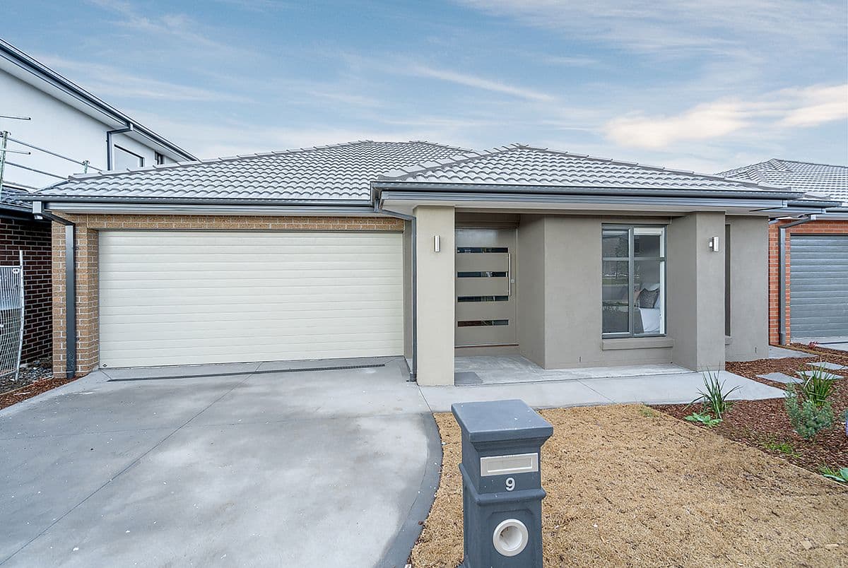9 Marara Street, Craigieburn VIC 3064, Craigieburn - Image 1