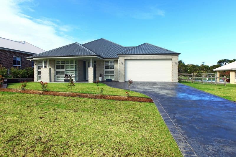 21 St Andrews Way, Coolangatta NSW 2535, Coolangatta - Thumbnail 2