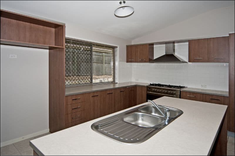 14 Ashbourne Avenue, GOODNA QLD 4300, Goodna - Thumbnail 4