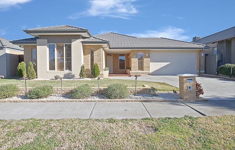 6 Callaway Crescent, MERNDA VIC 3754, Mernda - Thumbnail 2