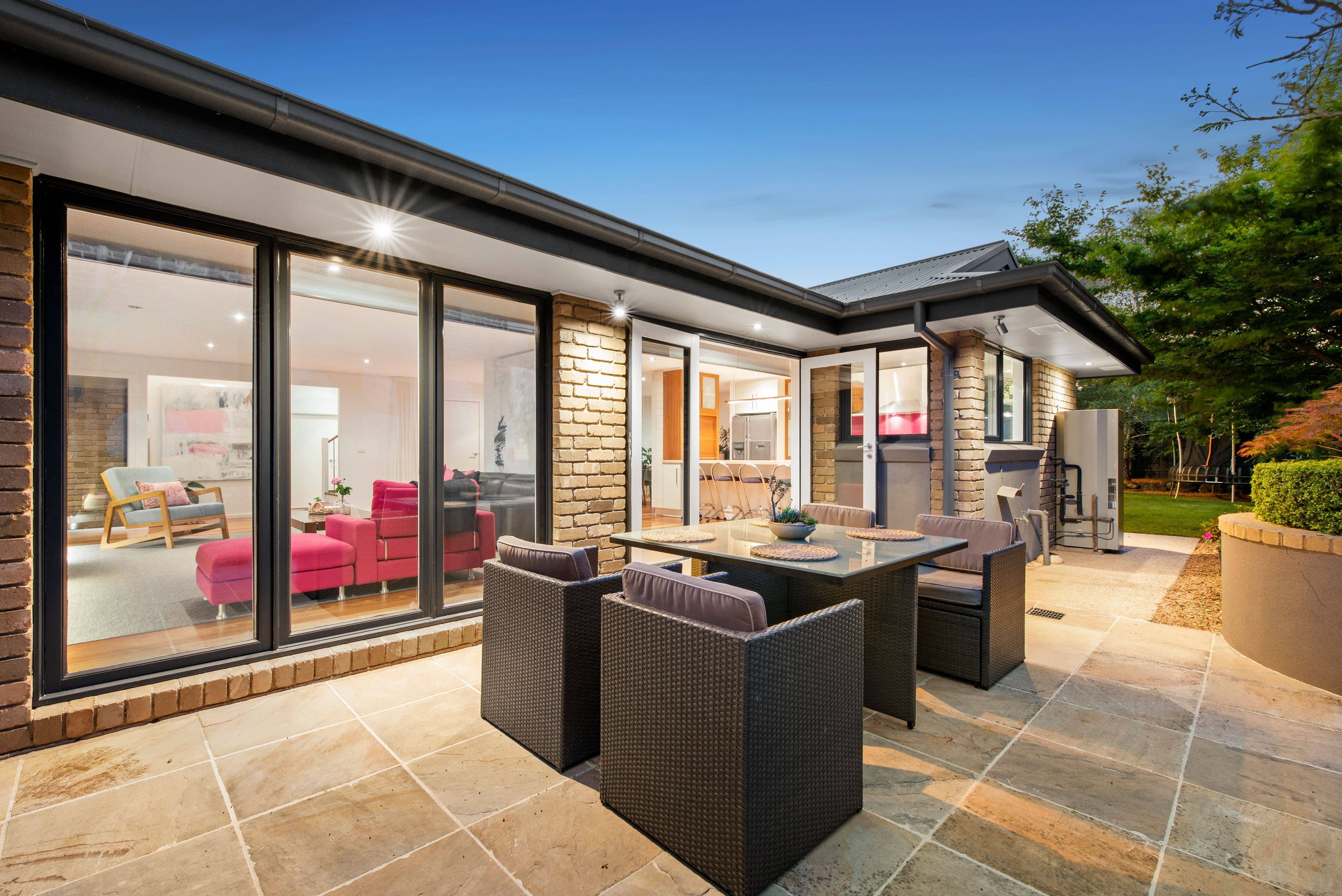 10 Trafford Court, Wheelers Hill VIC 3150, Wheelers Hill - Thumbnail 2