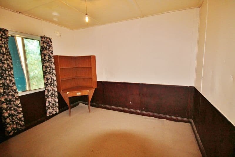 54 Edwards Street, YOUNG NSW 2594, Young - Thumbnail 8