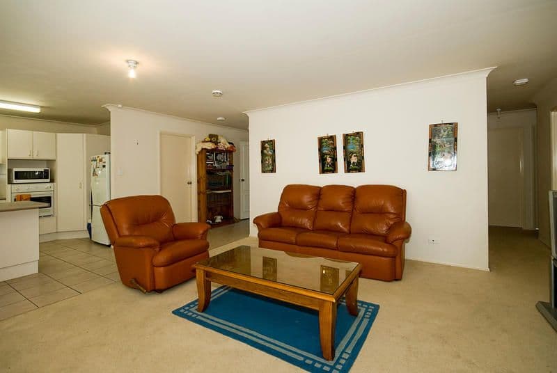 13 Freeman Place, Calamvale QLD 4116, Calamvale - Thumbnail 4