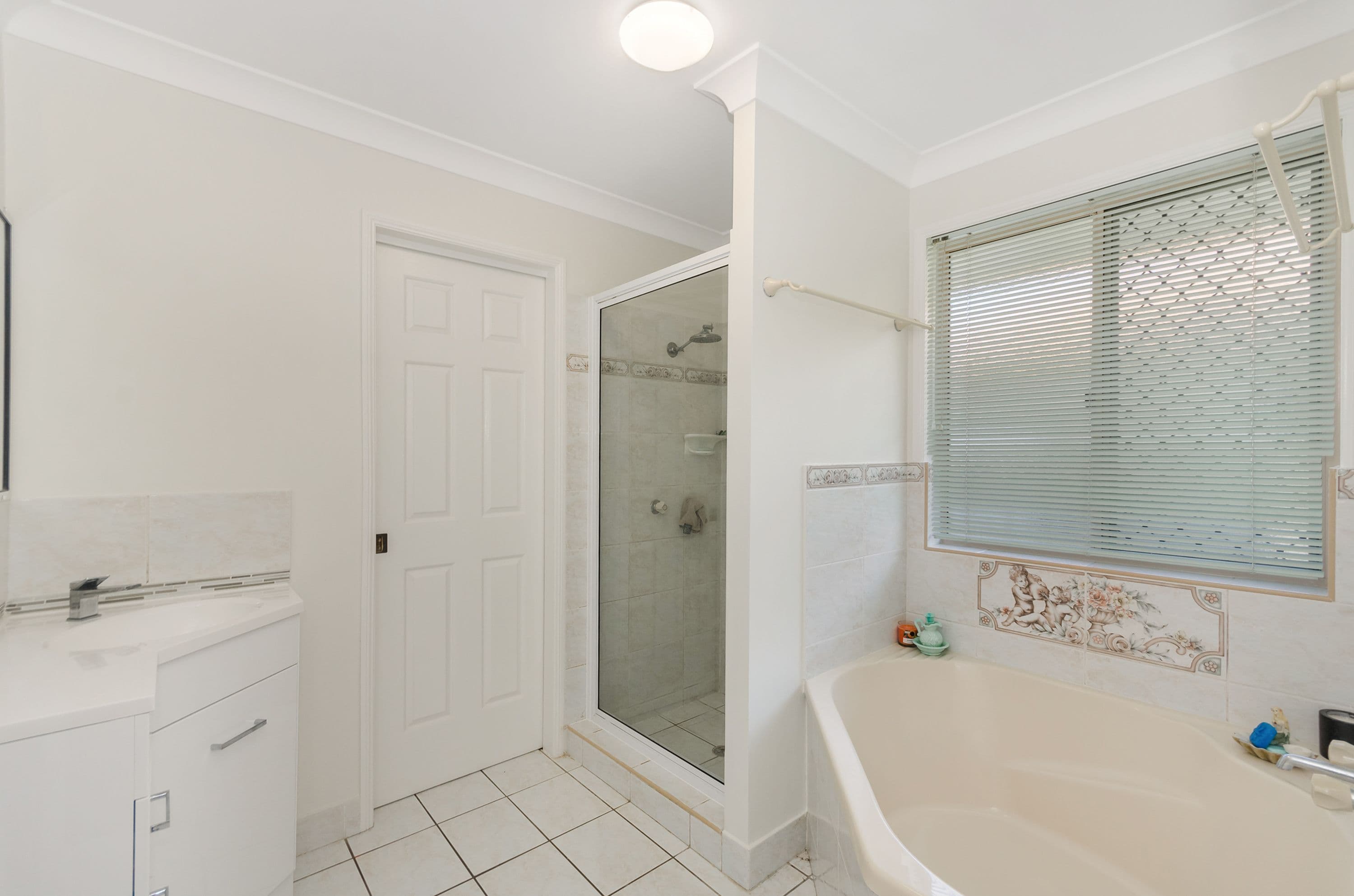 79 Burnda Street, Kirwan QLD 4817, Kirwan - Thumbnail 2