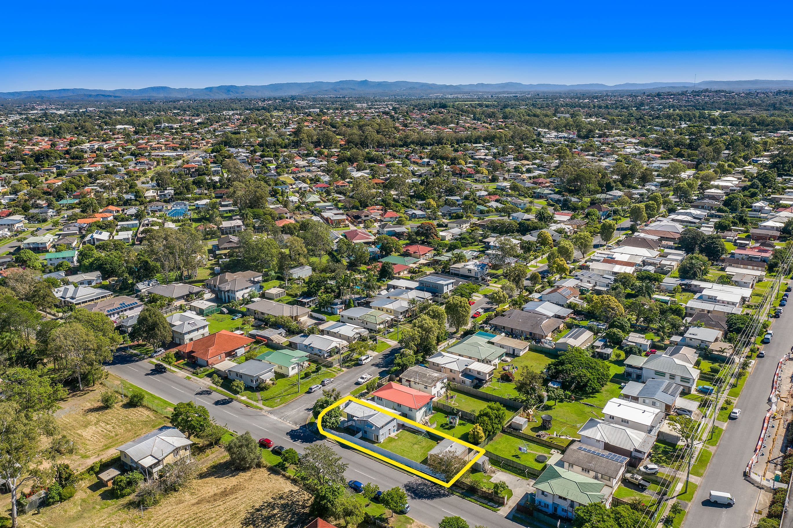 198 Normanhurst Road, Boondall QLD 4034, Boondall - Thumbnail 2
