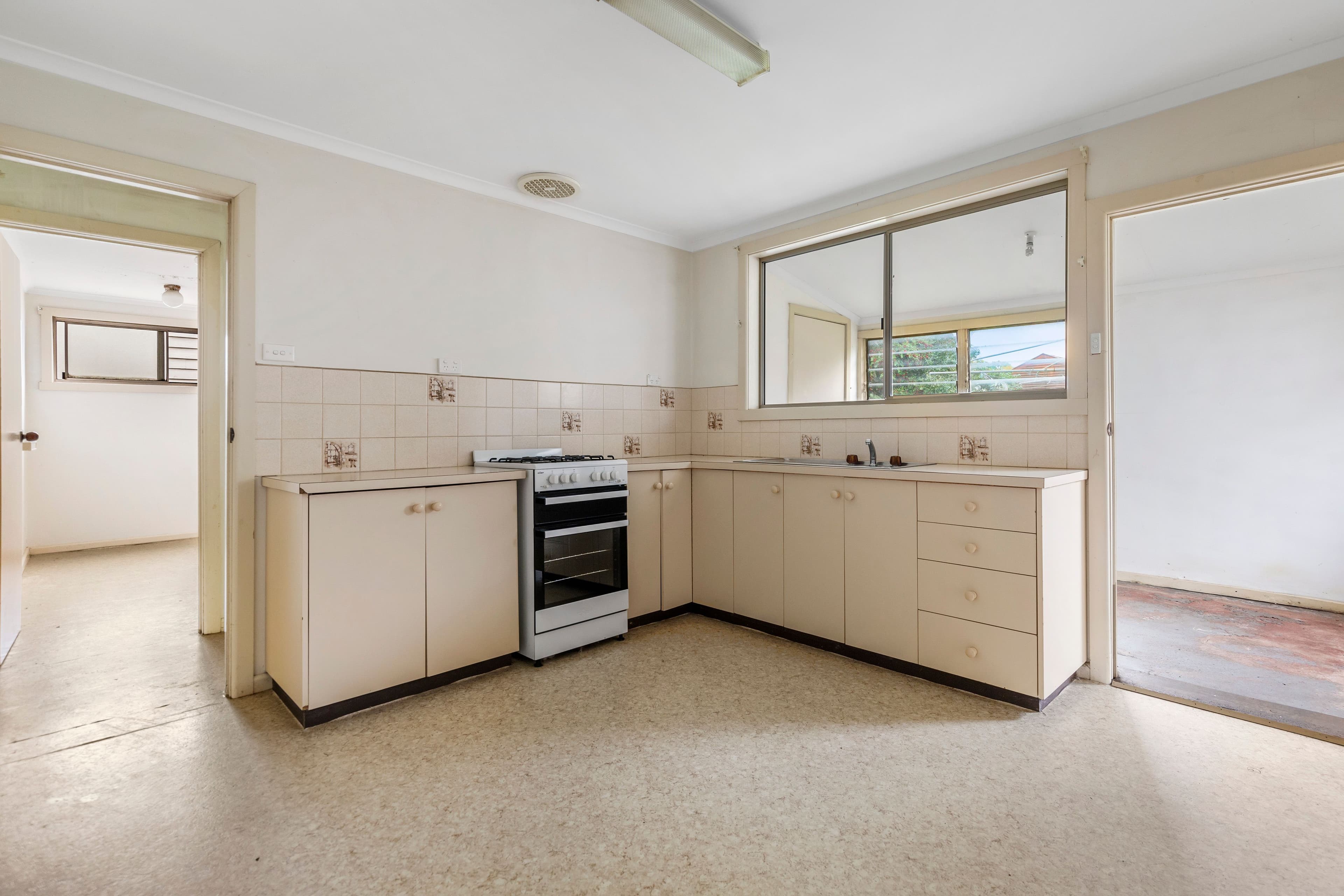 518 Ascot Street South, Redan VIC 3350, Redan - Thumbnail 3