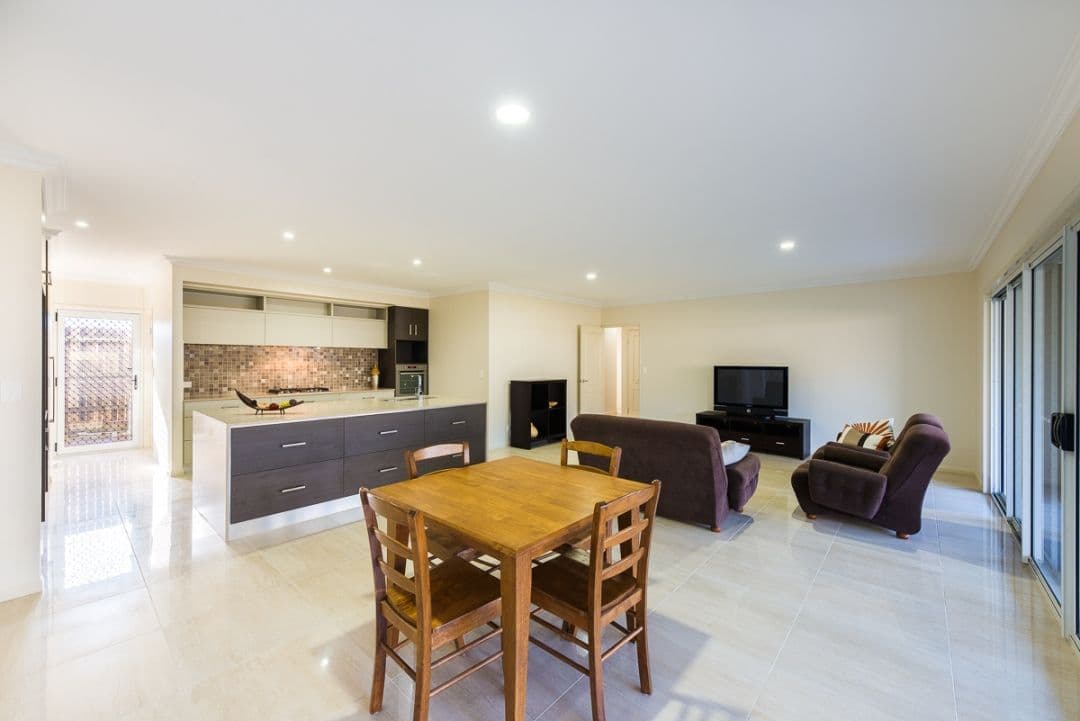 3b Raglan Court, Maidstone - Thumbnail 3