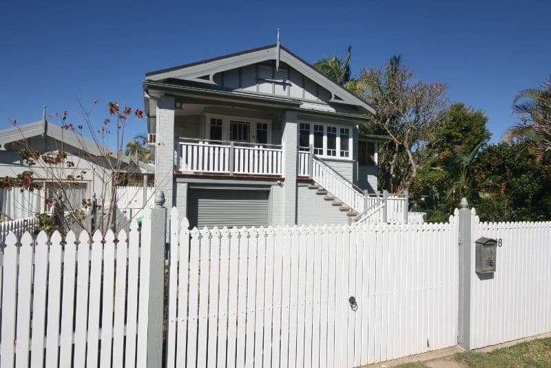 18 Clarence Street, Grafton - Image 1