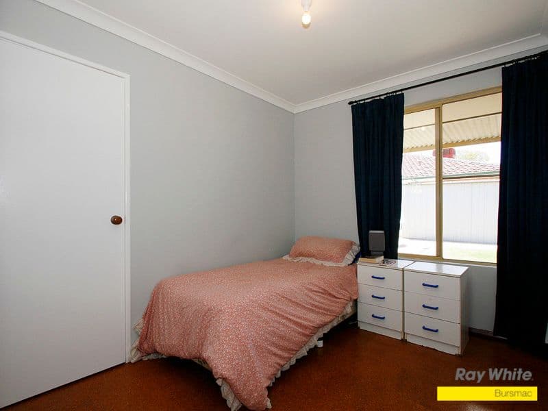 11 Naturaliste Grove, BALLAJURA WA 6066, Ballajura - Thumbnail 8