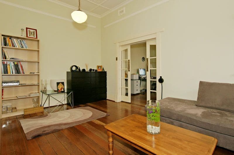 16 Hill View Road, MOUNT LAWLEY WA 6050, Mount Lawley - Thumbnail 4