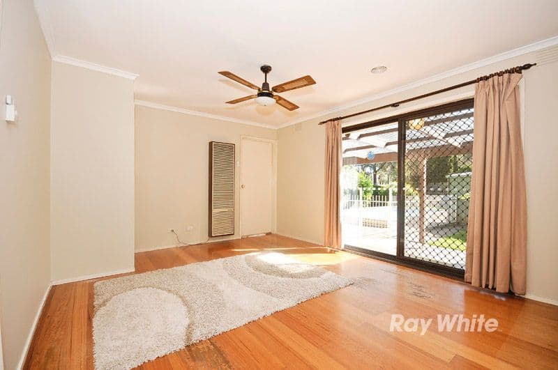 4 Sally Frances Court, SCORESBY VIC 3179, Scoresby - Thumbnail 2