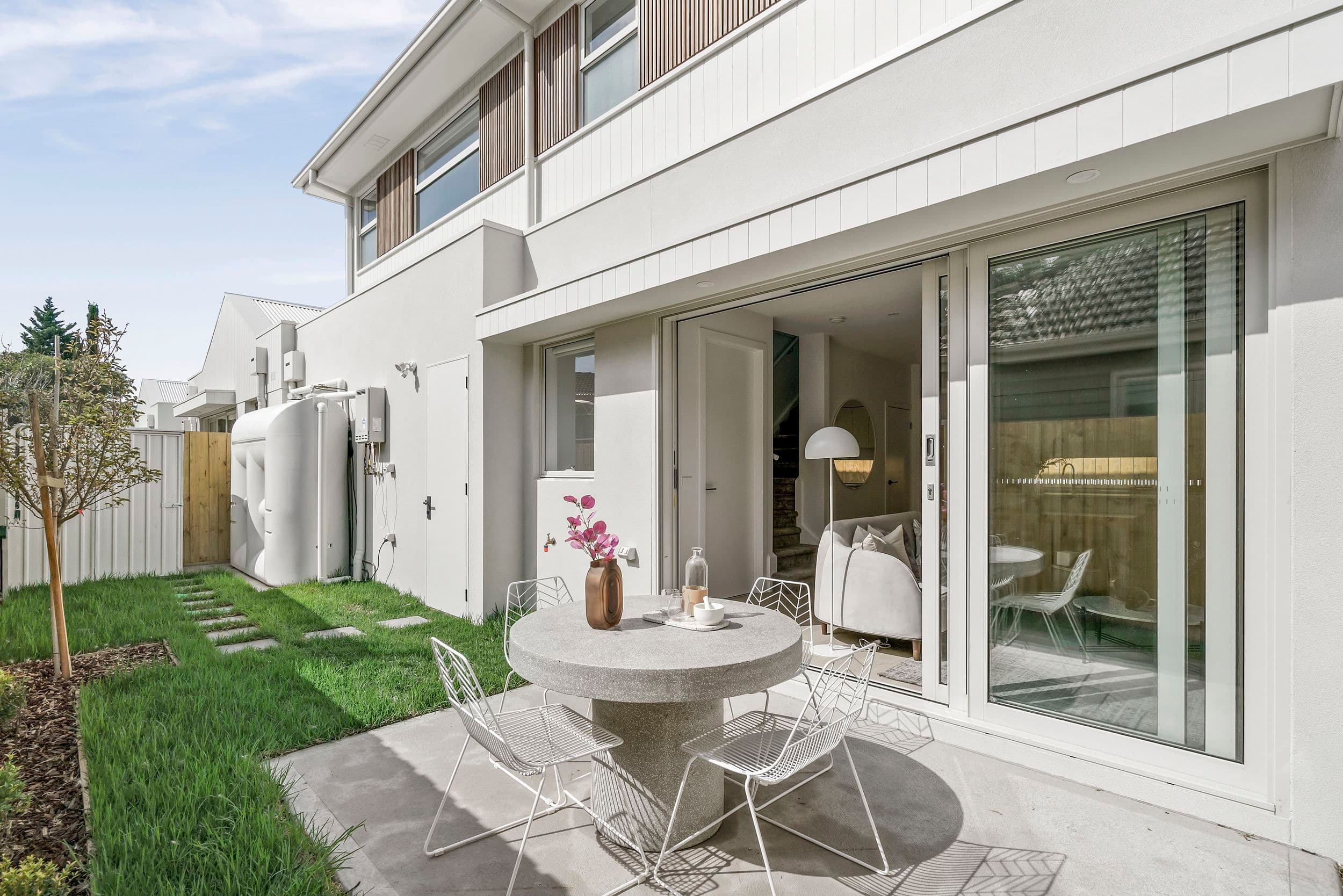16 Rowan Avenue, Brooklyn VIC 3012, Brooklyn - Thumbnail 8