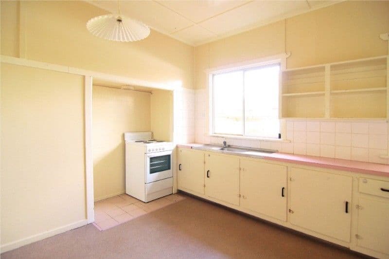 44 Ramsay Street, CENTENARY HEIGHTS QLD 4350, Centenary Heights - Thumbnail 2