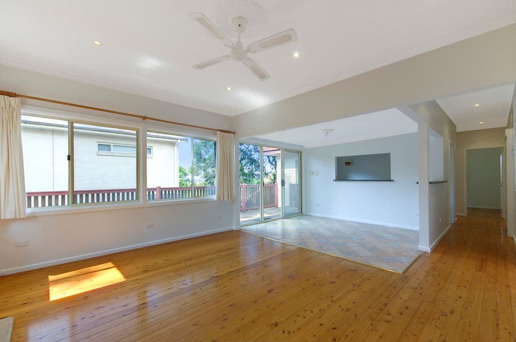 26 Pass Avenue, THIRROUL NSW 2515, Thirroul - Thumbnail 3