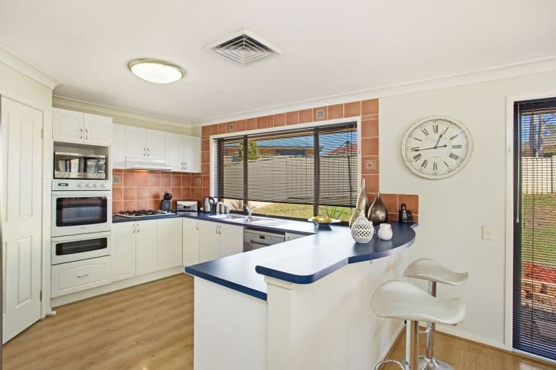 8 Blueberry Close, ABERGLASSLYN NSW 2320, Aberglasslyn - Thumbnail 5