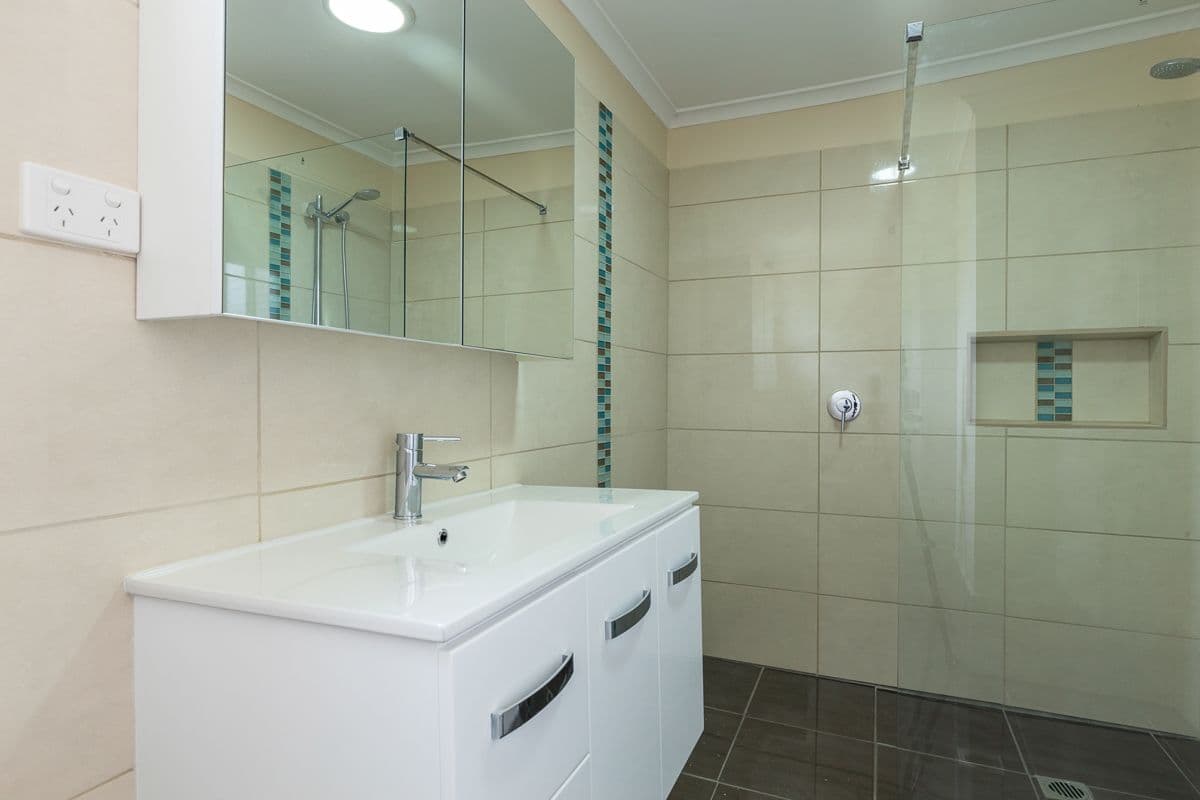 41 Tasman Street, Surf Beach - Thumbnail 2