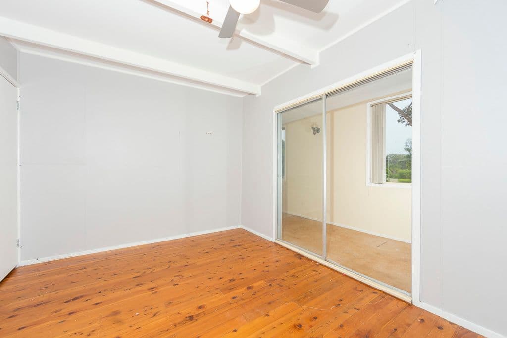 41 Tasman Street, Surf Beach - Thumbnail 4