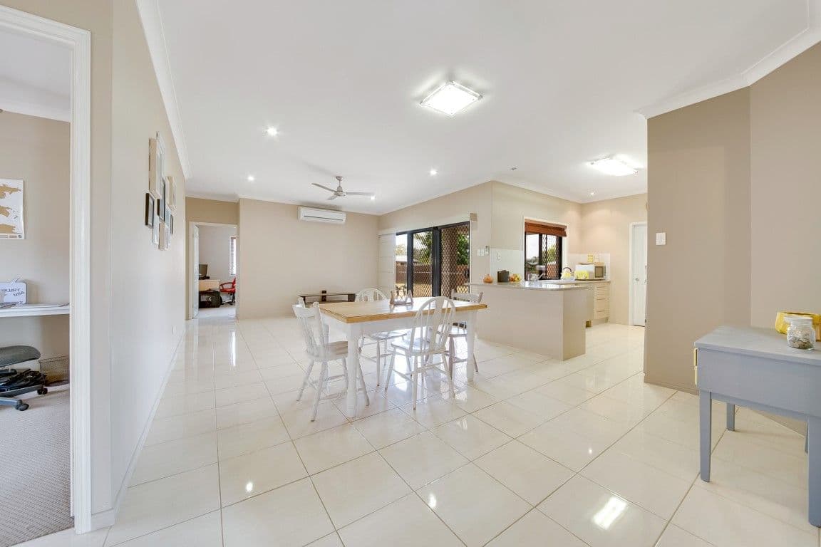 12 Clarendon Street, Clinton QLD 4680, Clinton - Thumbnail 3