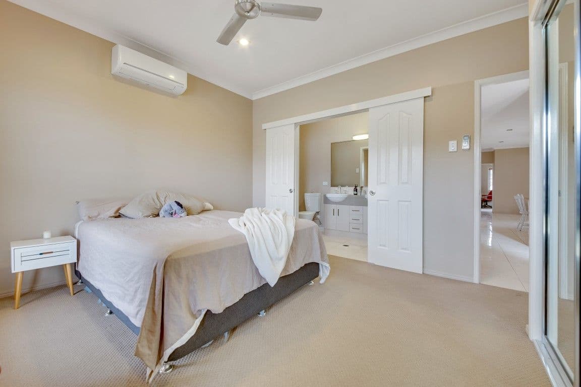 12 Clarendon Street, Clinton QLD 4680, Clinton - Thumbnail 6