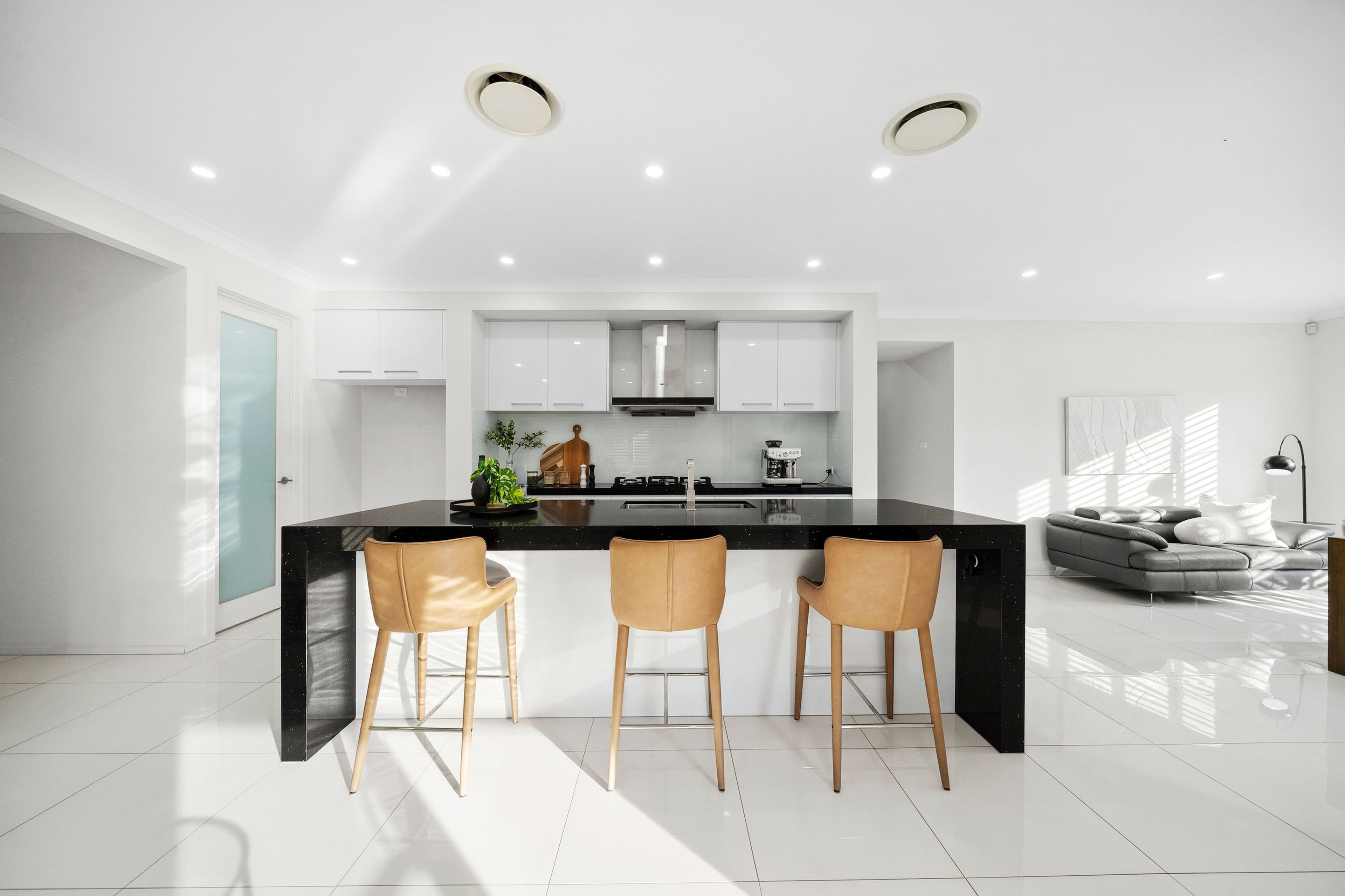 9 Cocoparra Circuit, North Kellyville NSW 2155, North Kellyville - Thumbnail 6