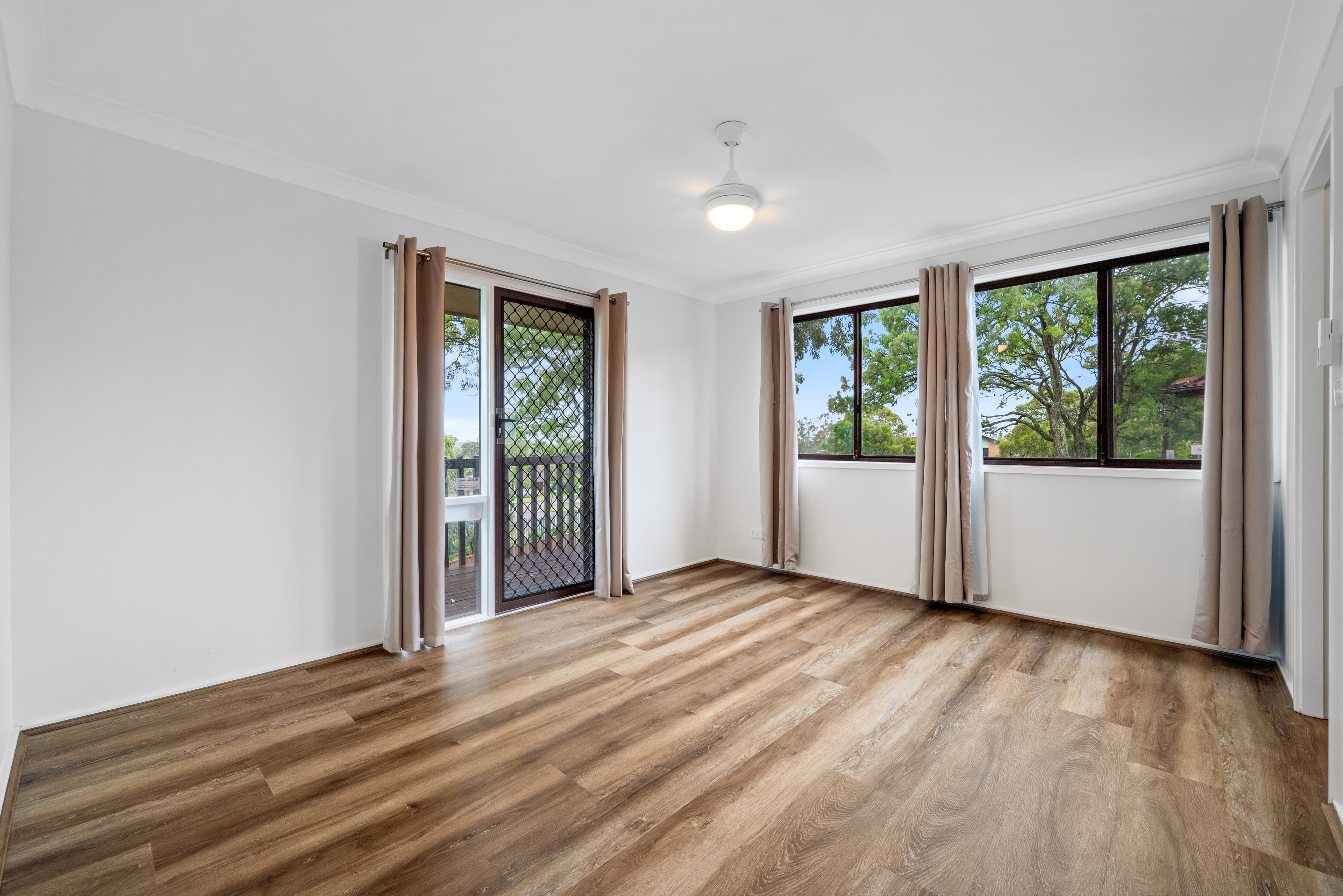17 Bowerbird Avenue, Ingleburn NSW 2565, Ingleburn - Thumbnail 4