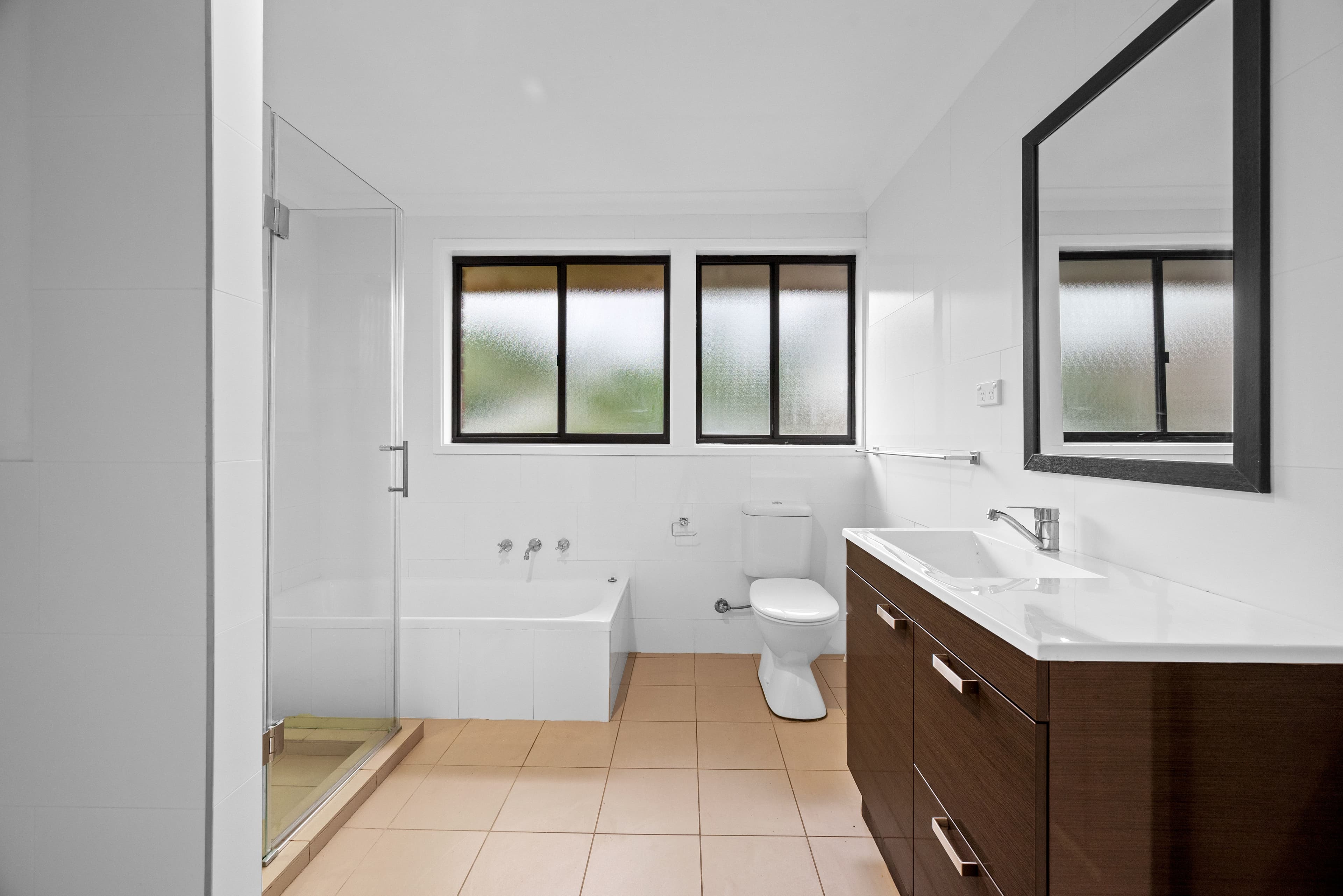 17 Bowerbird Avenue, Ingleburn NSW 2565, Ingleburn - Thumbnail 5