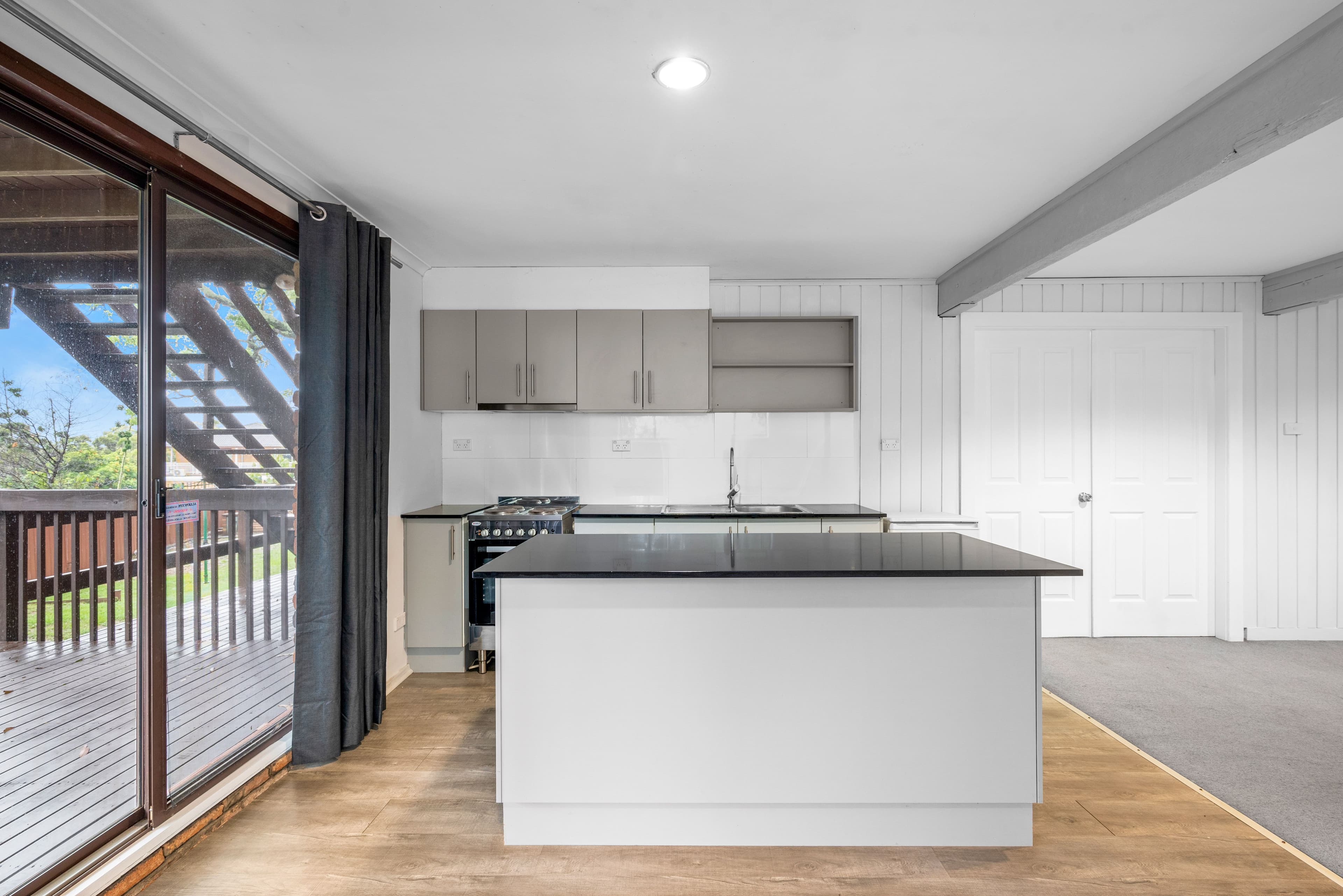 17 Bowerbird Avenue, Ingleburn NSW 2565, Ingleburn - Thumbnail 7