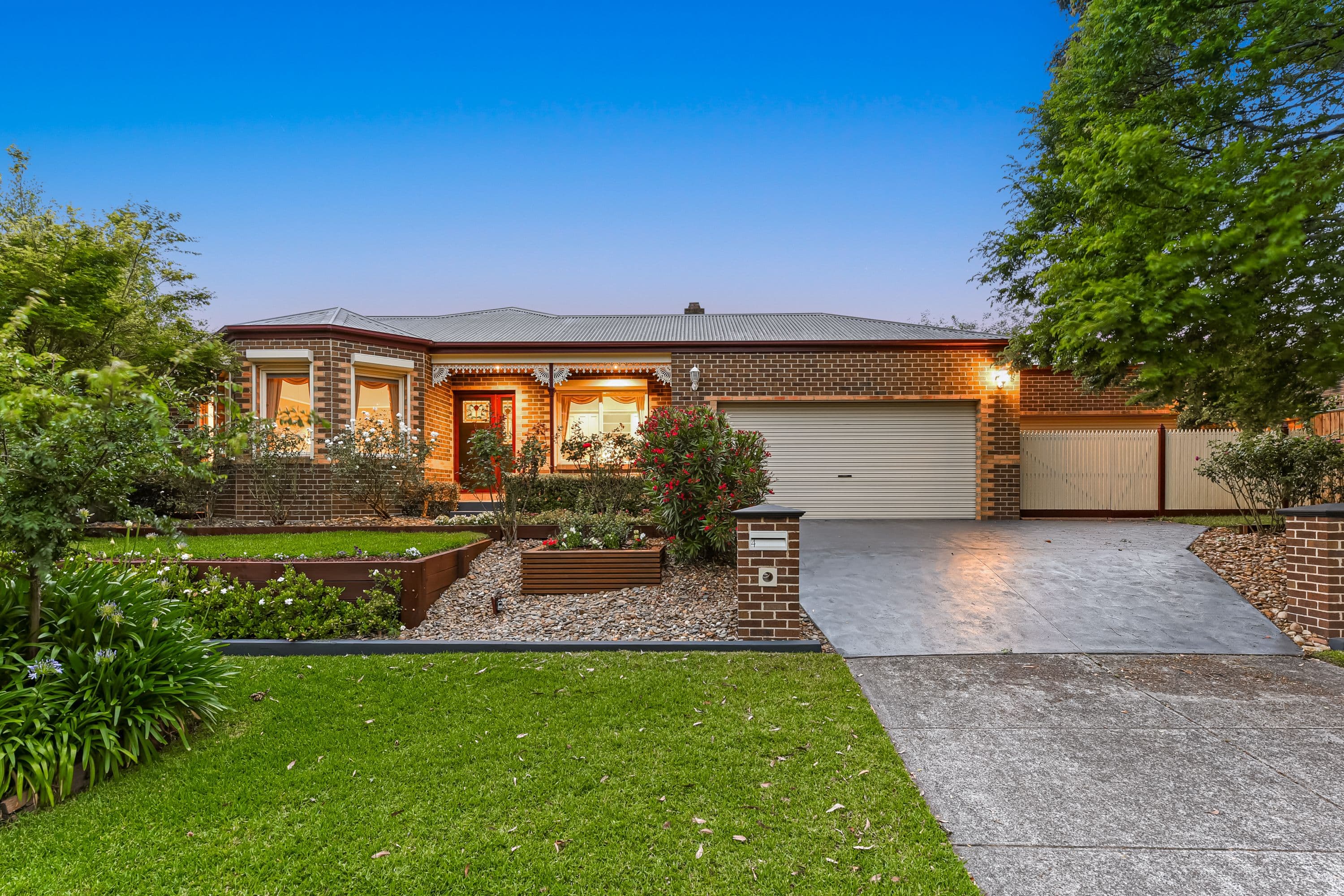 4 Grove Gardens, Berwick VIC 3806, Berwick - Image 1