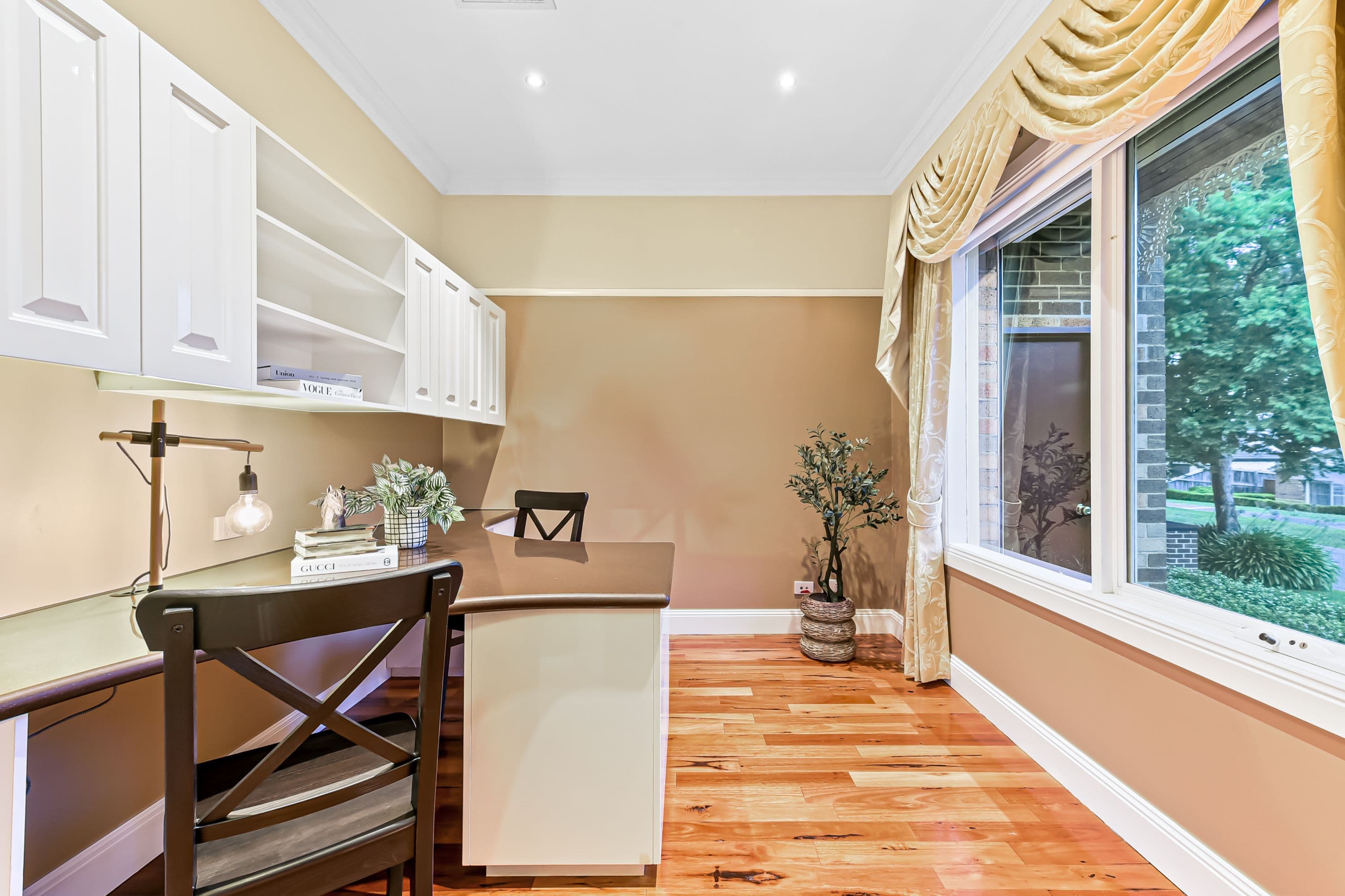 4 Grove Gardens, Berwick VIC 3806, Berwick - Thumbnail 2