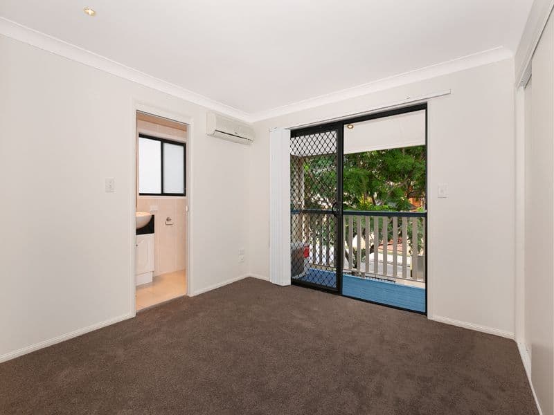 46 Cunningham Street, TARINGA QLD 4068, Taringa - Thumbnail 3